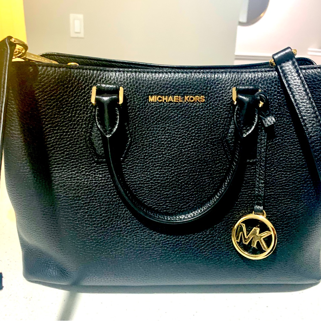Michael Kors Signature Medium Satchel. Only Used Twice. New Excellent Condition.